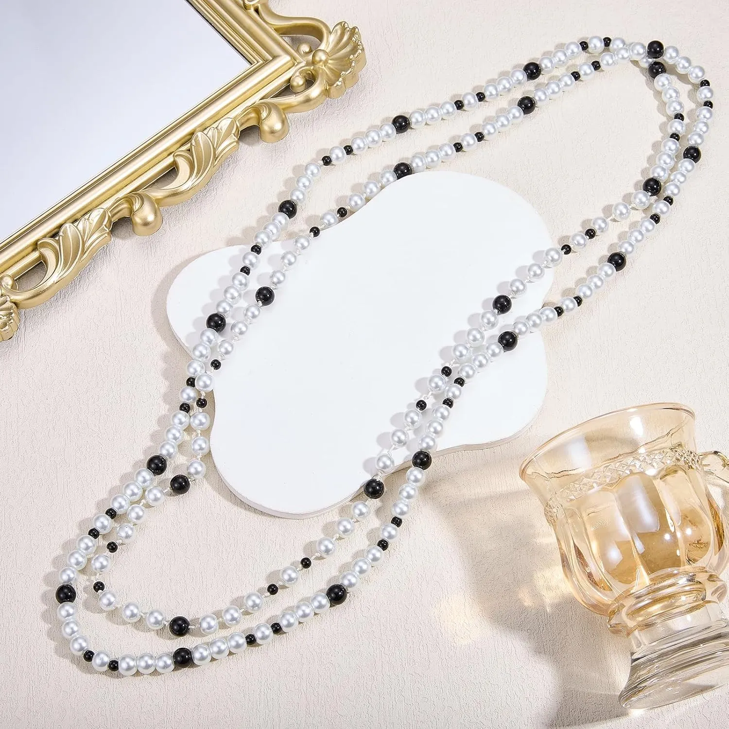 Ornaland Long Necklaces for Women Layered Necklaces Faux Pearl Necklaces Suitable for Prom Costume Jewelry