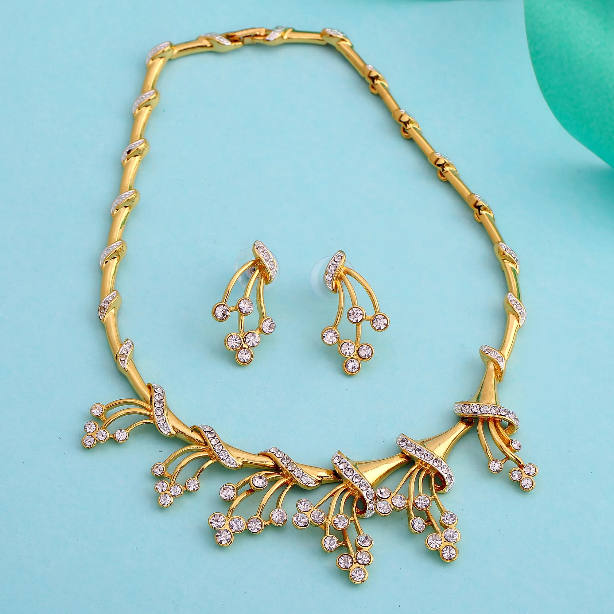 Stylish Gold and Silver plated Eternal Garden Necklace